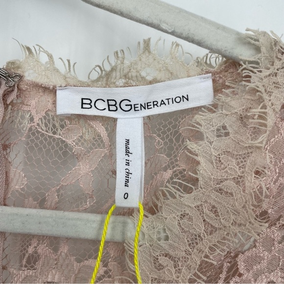 NWT BCBGeneration Fit and flare pink lace inset dress Sz 0 - Picture 3 of 10